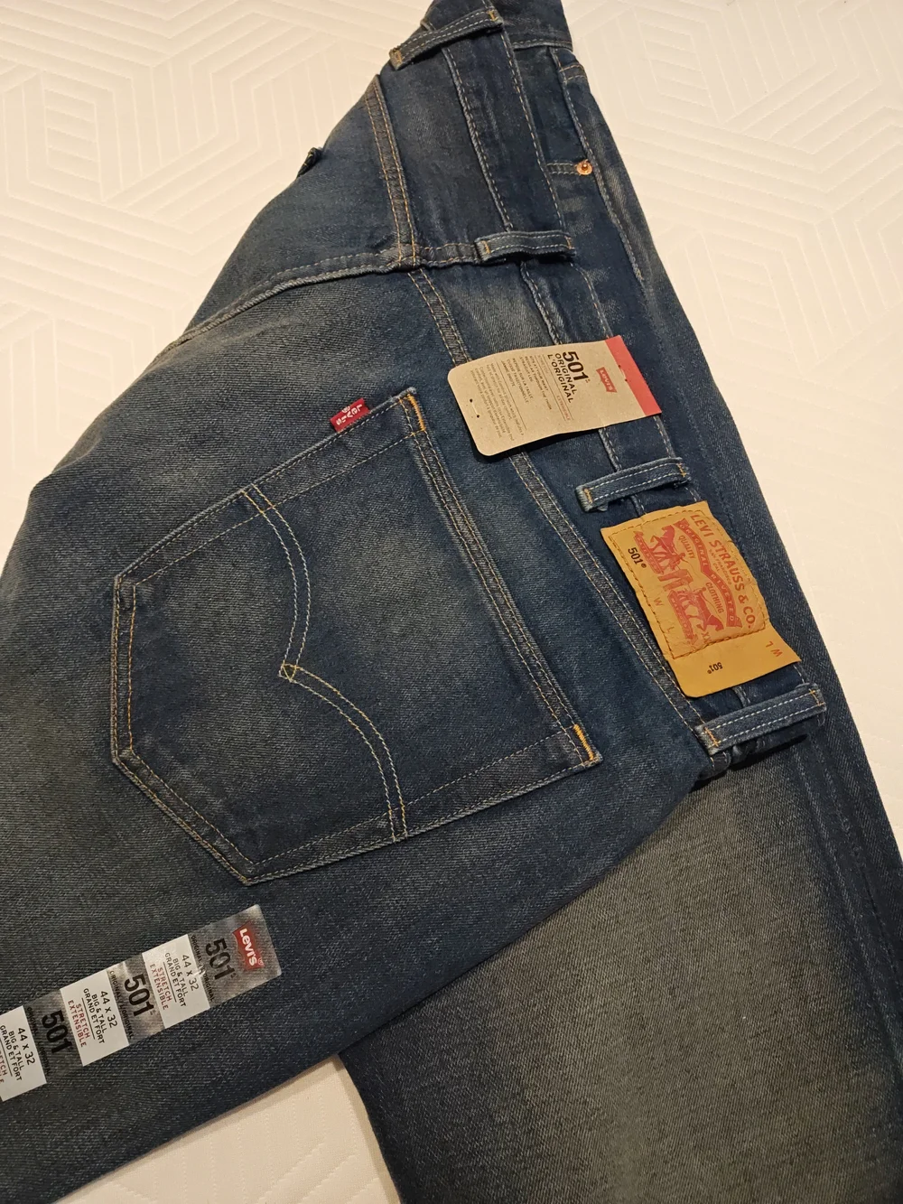 Levi's 501 Men's Straight Jeans - Dark Blue Washed Denim 44x32